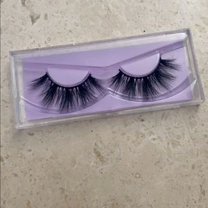 Mink lashes